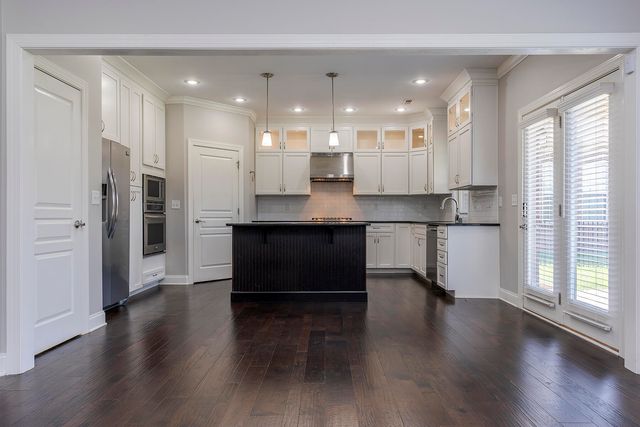 3880 Leighton Lane, Lexington, KY 40515