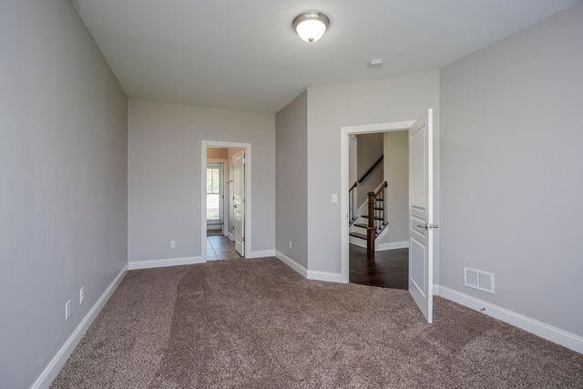 3880 Leighton Lane, Lexington, KY 40515