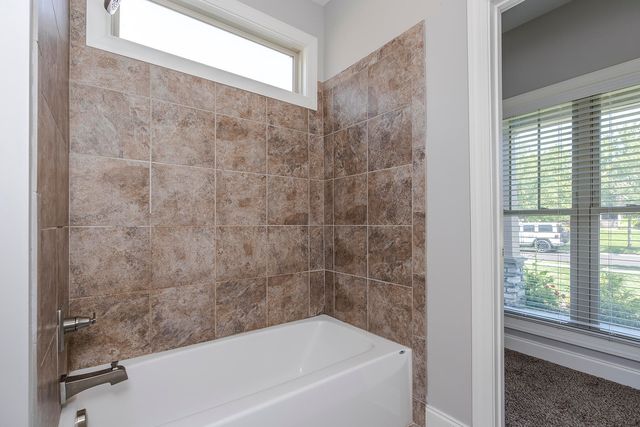 3880 Leighton Lane, Lexington, KY 40515