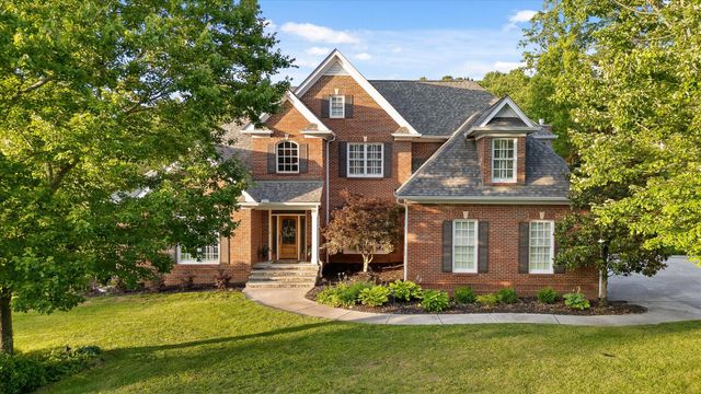 6 Ives Lake Road, Signal Mountain, TN 37377