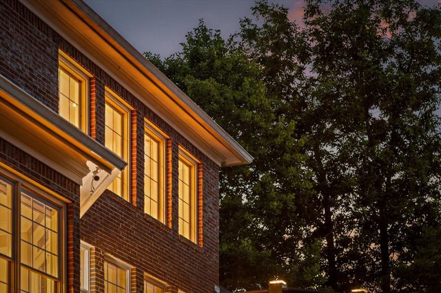 6 Ives Lake Road, Signal Mountain, TN 37377