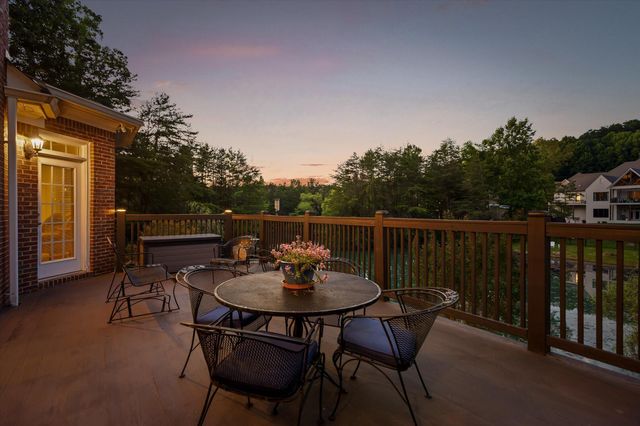 6 Ives Lake Road, Signal Mountain, TN 37377