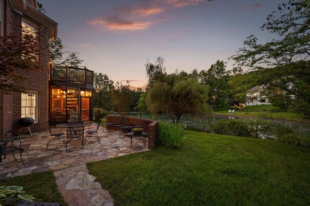 6 Ives Lake Road, Signal Mountain, TN 37377