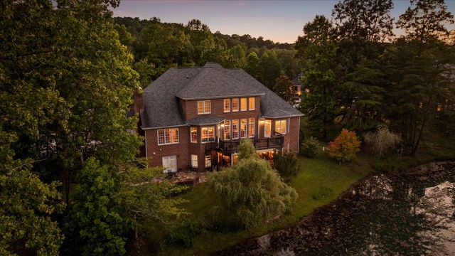 6 Ives Lake Road, Signal Mountain, TN 37377