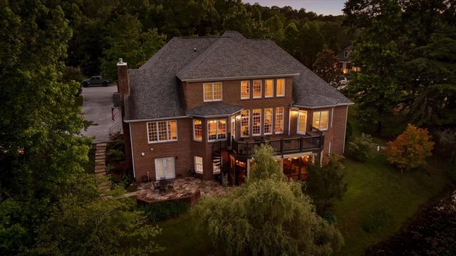 6 Ives Lake Road, Signal Mountain, TN 37377