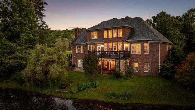 6 Ives Lake Road, Signal Mountain, TN 37377