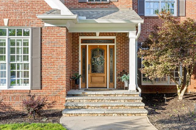 6 Ives Lake Road, Signal Mountain, TN 37377