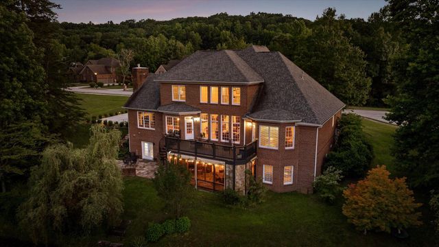 6 Ives Lake Road, Signal Mountain, TN 37377