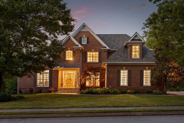 6 Ives Lake Road, Signal Mountain, TN 37377