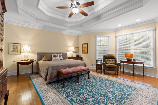 6 Ives Lake Road, Signal Mountain, TN 37377
