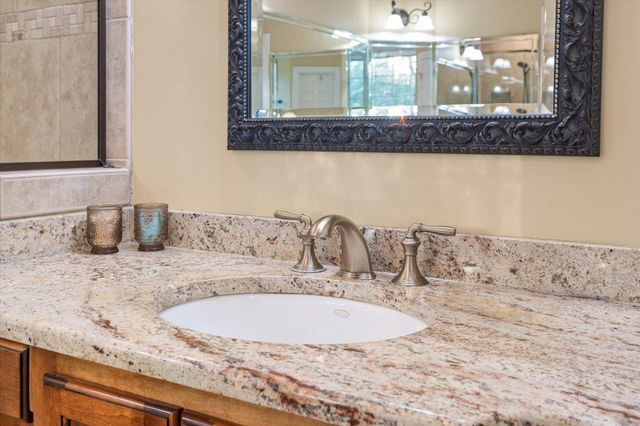 6 Ives Lake Road, Signal Mountain, TN 37377