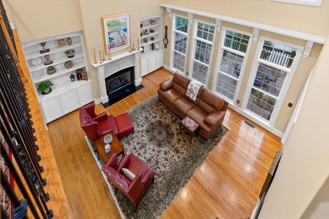 6 Ives Lake Road, Signal Mountain, TN 37377
