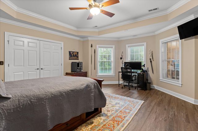6 Ives Lake Road, Signal Mountain, TN 37377