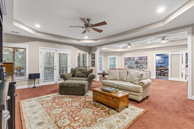 6 Ives Lake Road, Signal Mountain, TN 37377