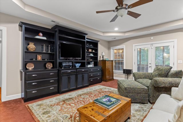 6 Ives Lake Road, Signal Mountain, TN 37377