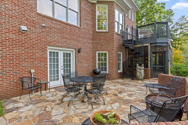 6 Ives Lake Road, Signal Mountain, TN 37377