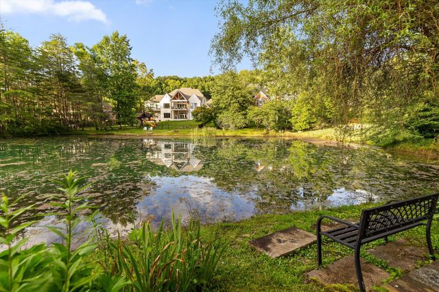 6 Ives Lake Road, Signal Mountain, TN 37377
