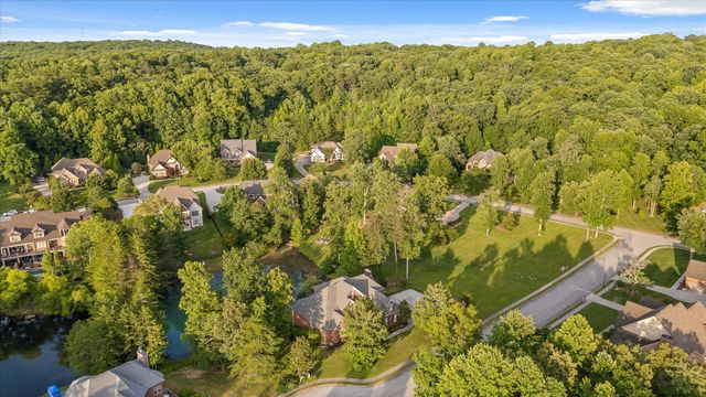 6 Ives Lake Road, Signal Mountain, TN 37377