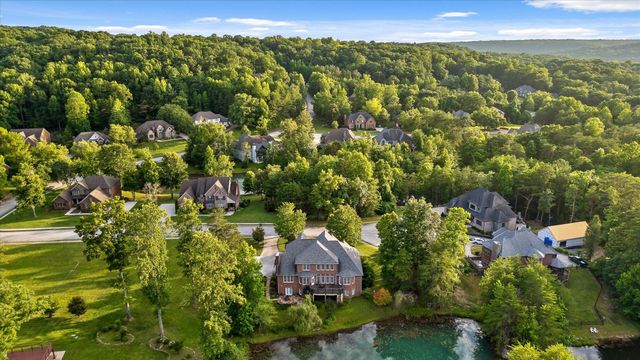 6 Ives Lake Road, Signal Mountain, TN 37377