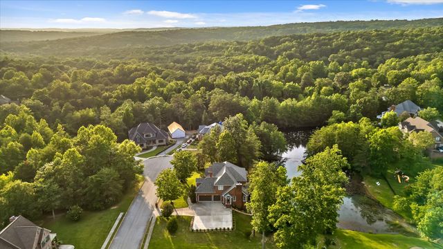 6 Ives Lake Road, Signal Mountain, TN 37377