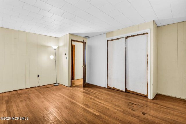 11 Hemlock Road, Howell, NJ 07731
