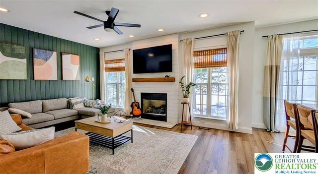 1834 Majestic Drive, South Whitehall Twp, PA 18069