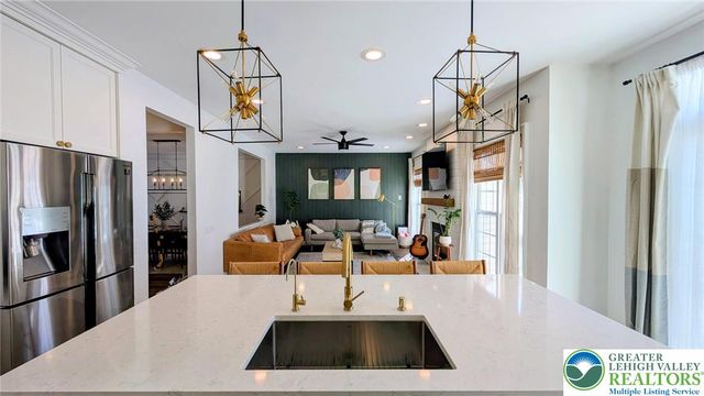 1834 Majestic Drive, South Whitehall Twp, PA 18069