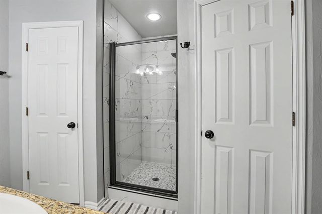 200 Taos, Edmond, OK 73013