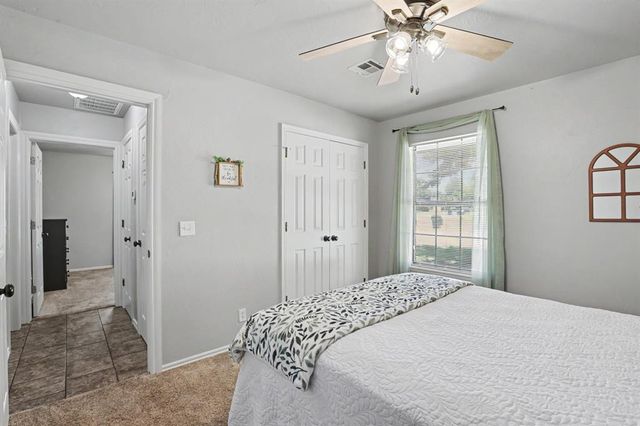 200 Taos, Edmond, OK 73013