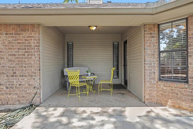200 Taos, Edmond, OK 73013
