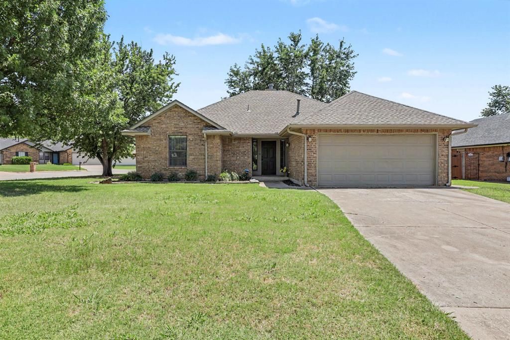 200 Taos, Edmond, OK 73013