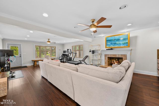 23209 Robert John Street, Saint Clair Shores, MI 48080