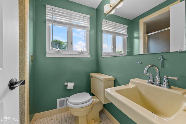 23209 Robert John Street, Saint Clair Shores, MI 48080