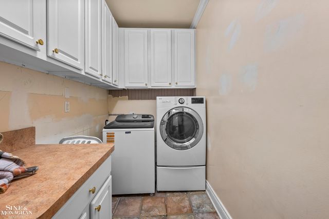 23209 Robert John Street, Saint Clair Shores, MI 48080