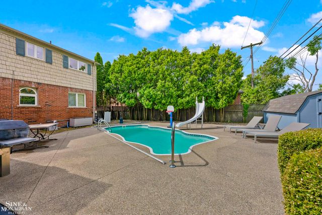 23209 Robert John Street, Saint Clair Shores, MI 48080