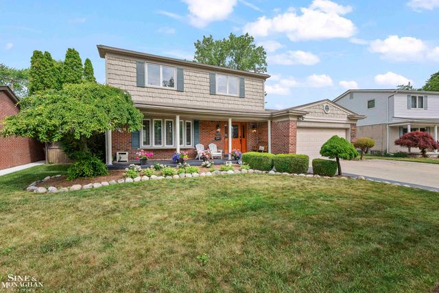 23209 Robert John Street, Saint Clair Shores, MI 48080