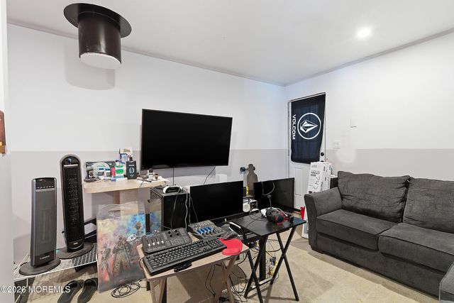 70 Oak Ridge Parkway, Toms River, NJ 08755