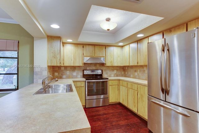 1625 Sunkist Way, Fort Myers, FL 33905