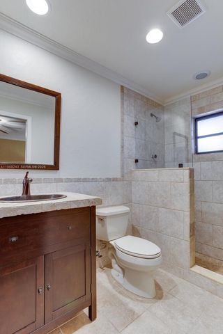 1625 Sunkist Way, Fort Myers, FL 33905