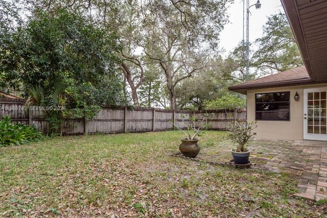 1625 Sunkist Way, Fort Myers, FL 33905