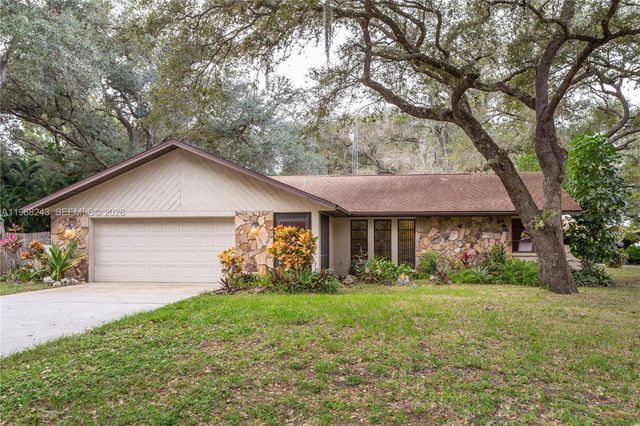 1625 Sunkist Way, Fort Myers, FL 33905