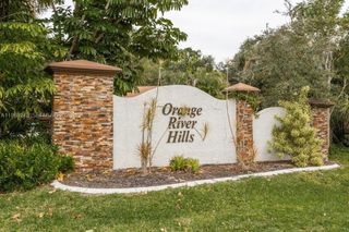 1625 Sunkist Way, Fort Myers, FL 33905