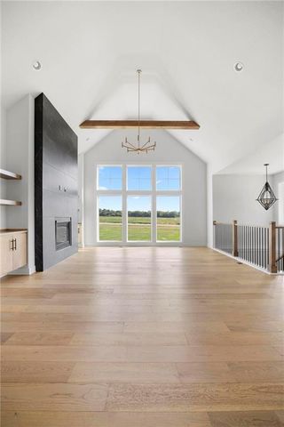 18625 Reinhardt Street, Overland Park, KS 66085