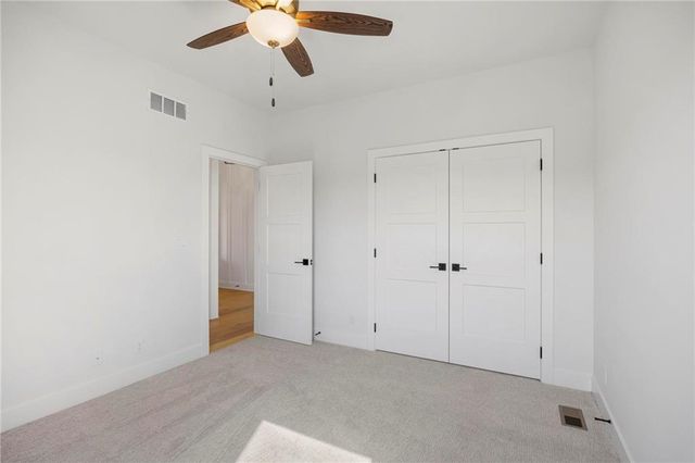 18625 Reinhardt Street, Overland Park, KS 66085