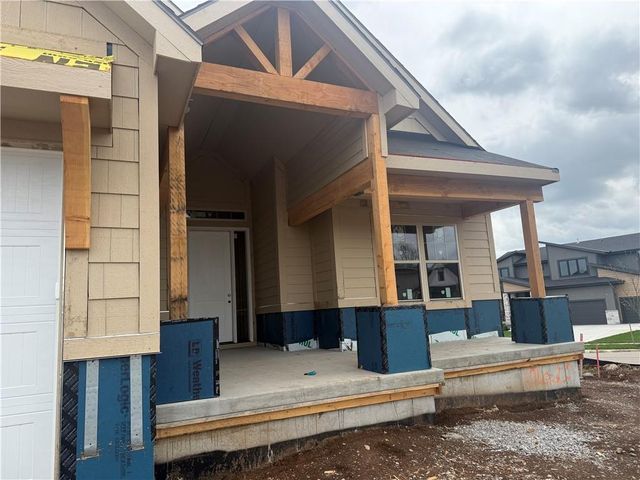 18625 Reinhardt Street, Overland Park, KS 66085