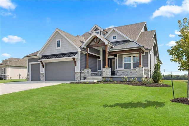 18625 Reinhardt Street, Overland Park, KS 66085