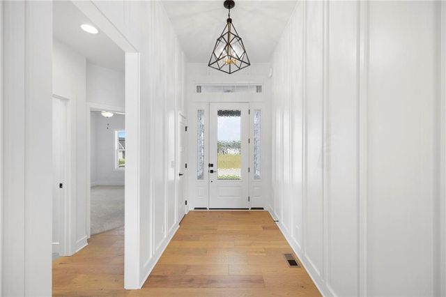 18625 Reinhardt Street, Overland Park, KS 66085