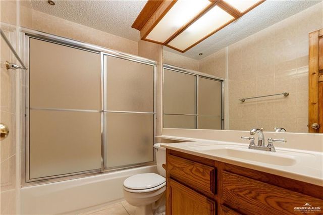 7604 N 21st Street, Mcallen, TX 78504