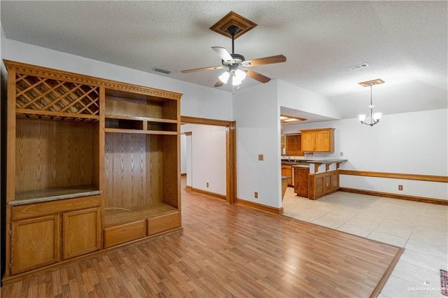 7604 N 21st Street, Mcallen, TX 78504