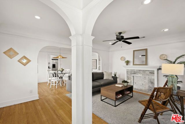 1018 Havenhurst Drive, West Hollywood, CA 90046